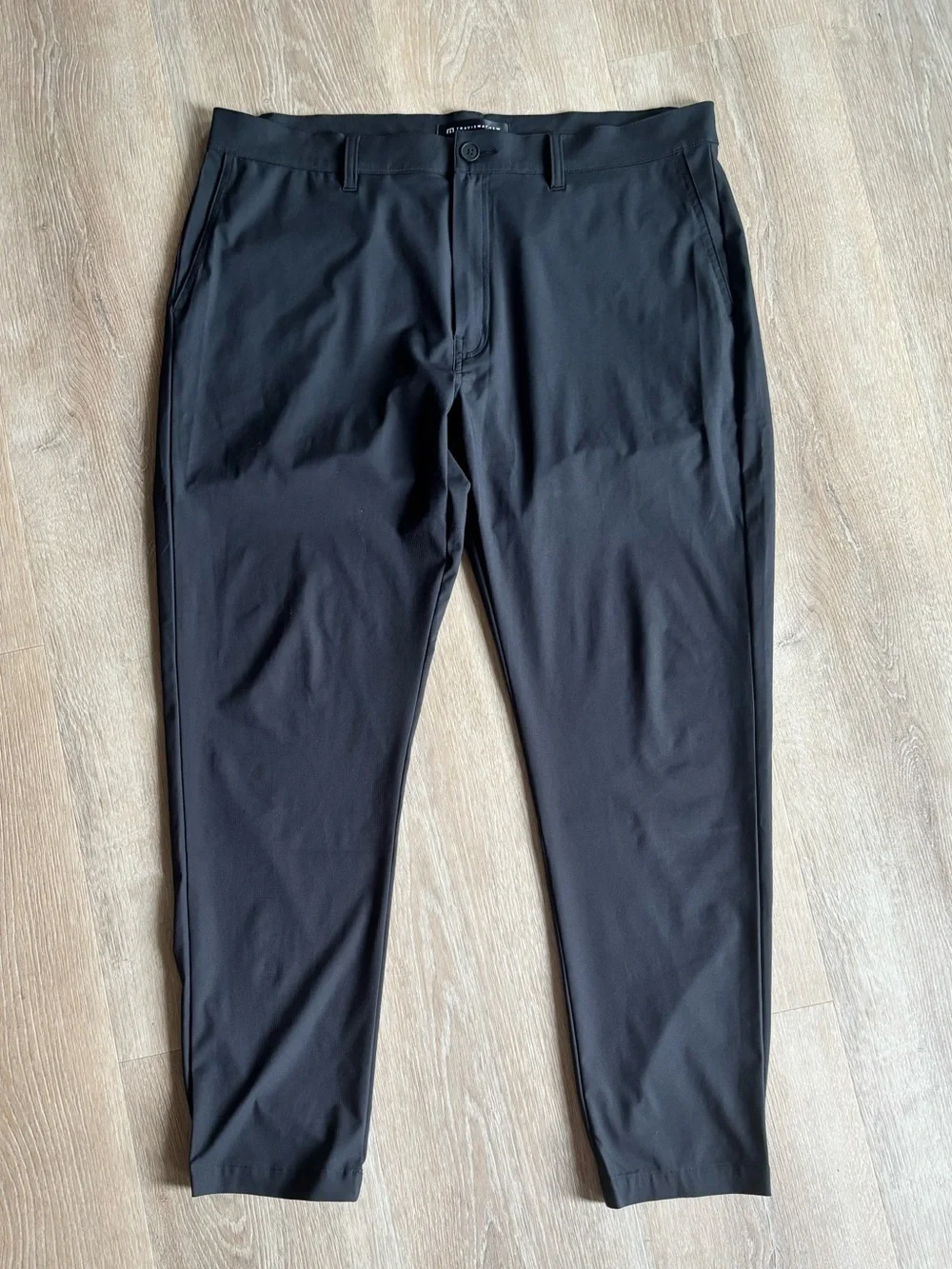 TravisMathew Men's Black lightweight Performance Jogger Pants